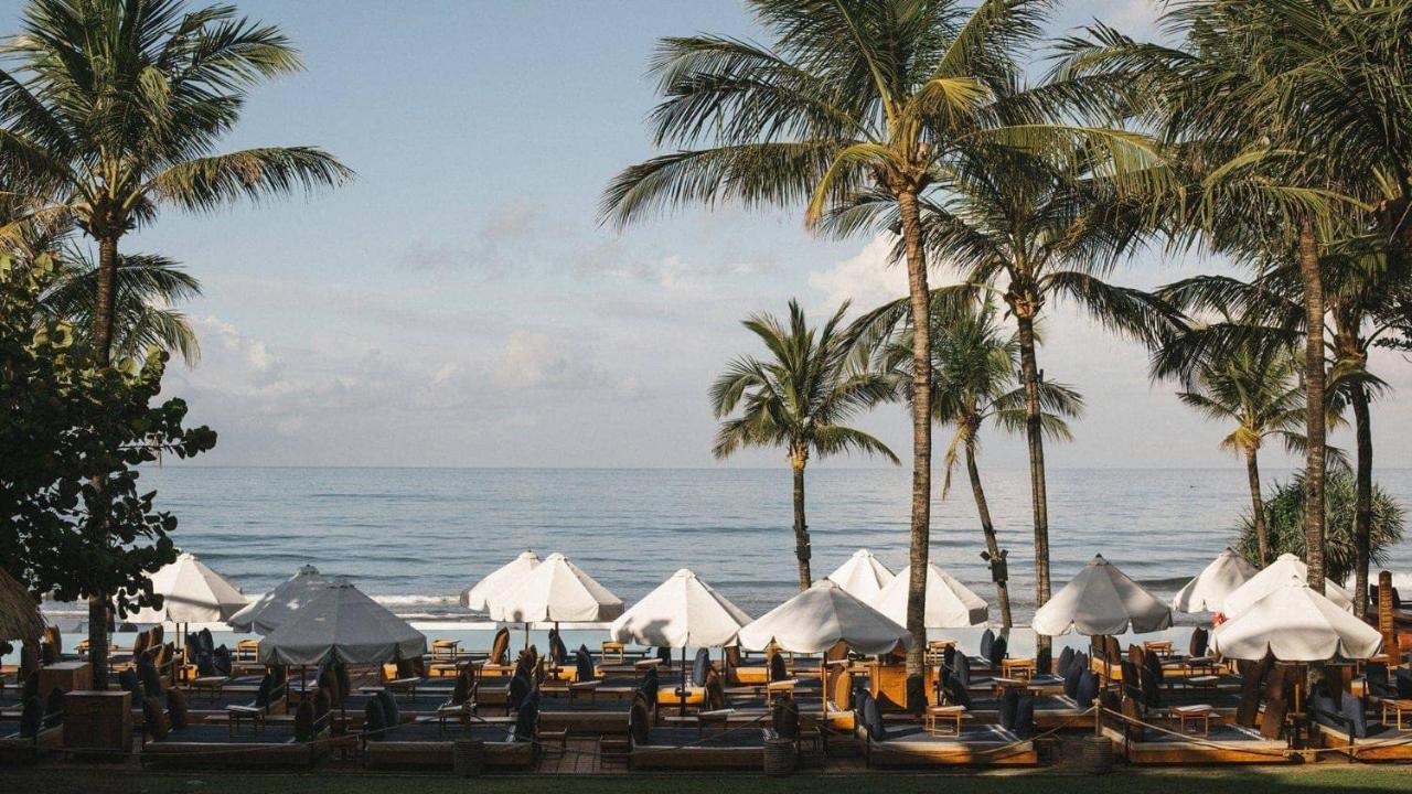 Potato Head Suites & Studios Seminyak Exterior foto Beachfront at the Intercontinental Resort Bali